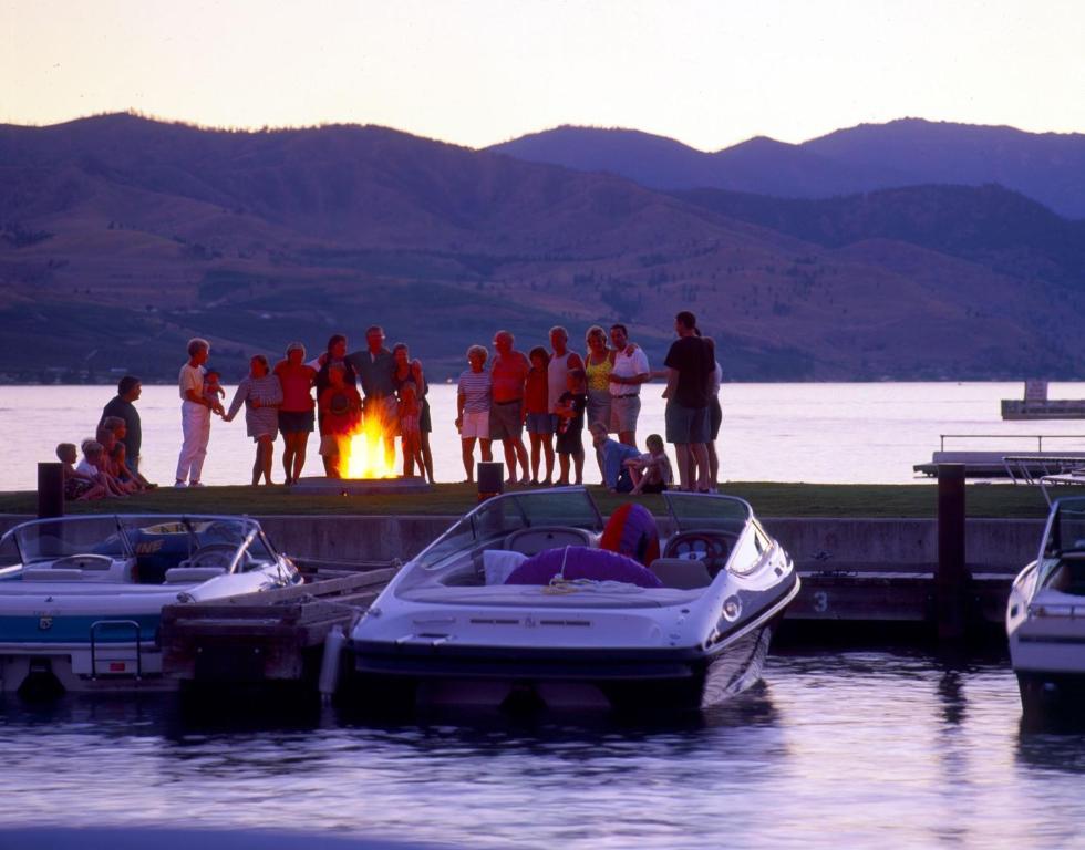 Campbell'S Resort On Lake شيلان المظهر الخارجي الصورة